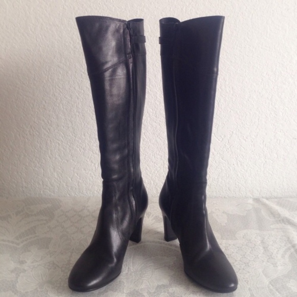 Black leather boots // J. Crew